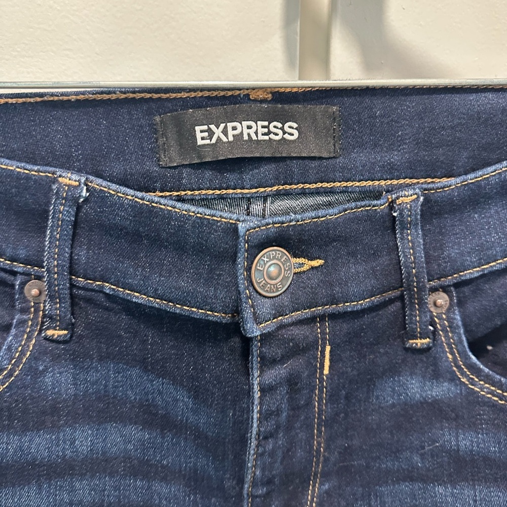 Express Mid Rise Skinny Jean - Picture 2 of 4